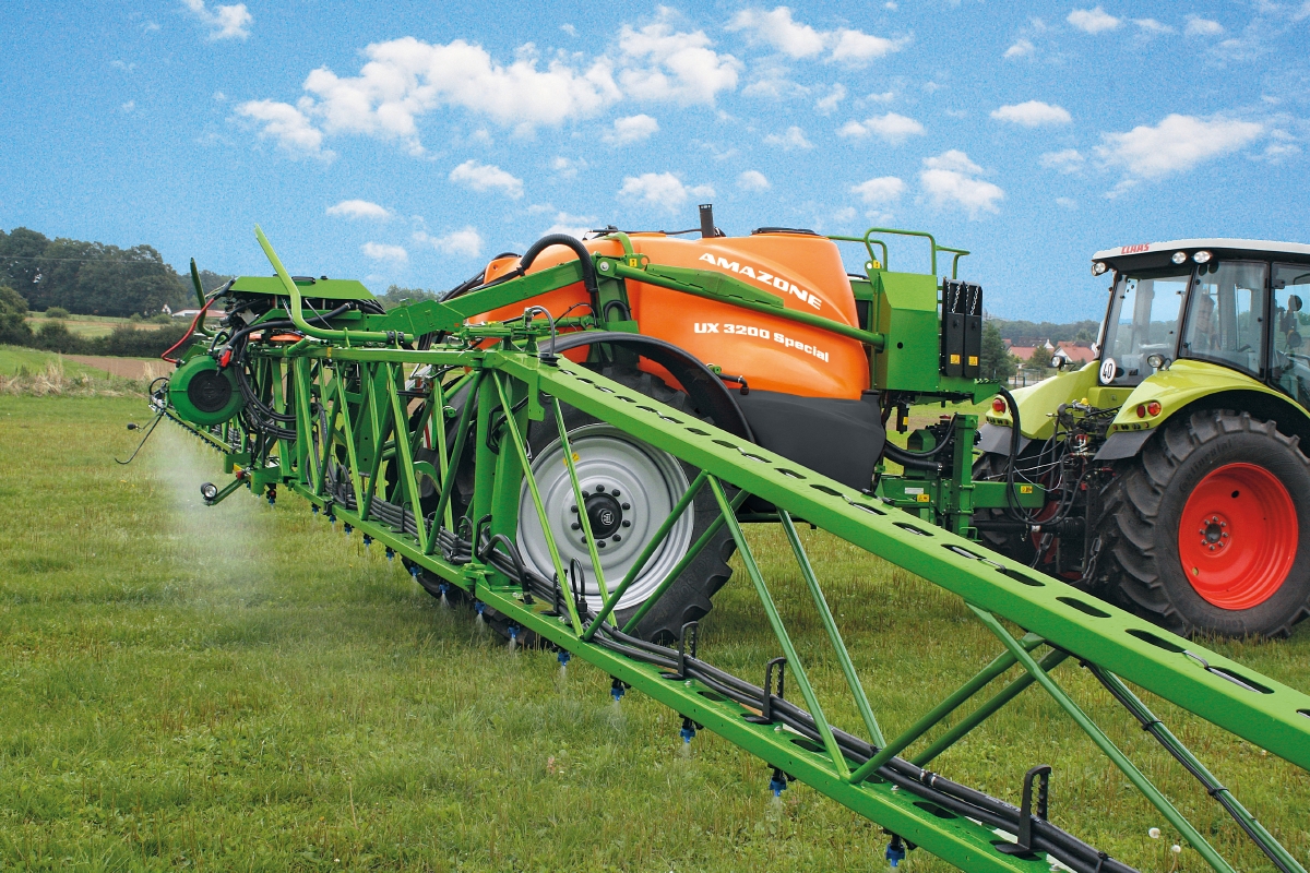 AMAZONE UX Special - Compact Fertiliser Sprayer - CLAAS Harvest Centre