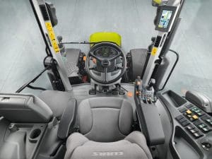 CLAAS Tractor cab